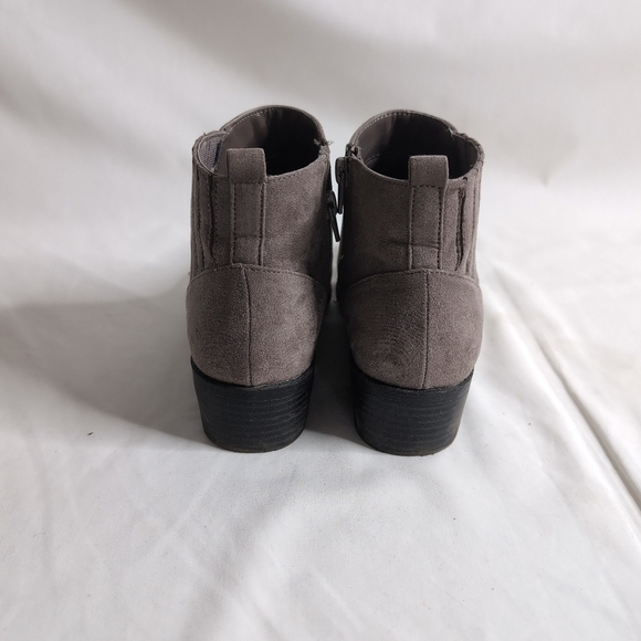 Core Life Taupe Faux Suede Western Boot with Gold detail, Size 7 - Picture 7 of 9